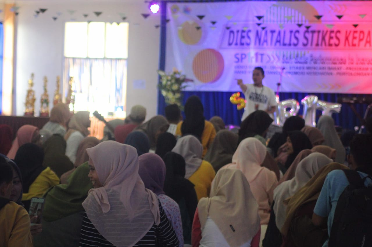 Penampilan kelas Alih Jalur angktatan 2018 dan drama treatrikal mahasiswa STIKes Kepanjen